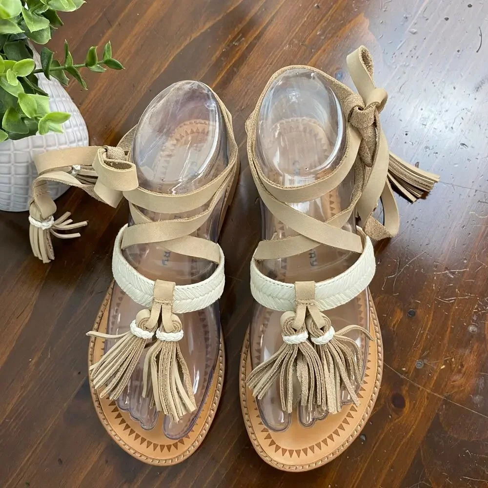 Chinese Laundry Boho Cream Leather Giordana Lace Up Flat Sandal Size 6.5 Tassels